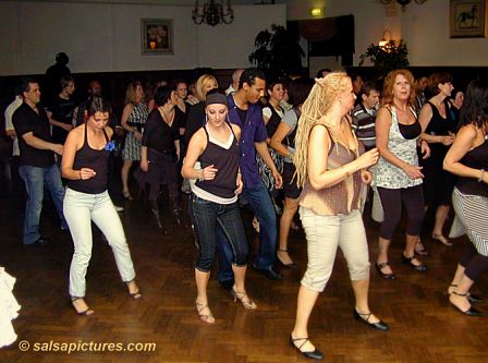 Salsa in Simpelveld: Partycentrum Jos Frijns