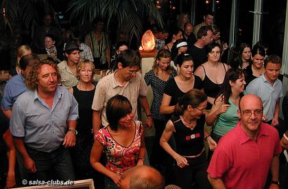 Salsa mit Lobo von Musica Latina im Crazy Cactus, Limburg