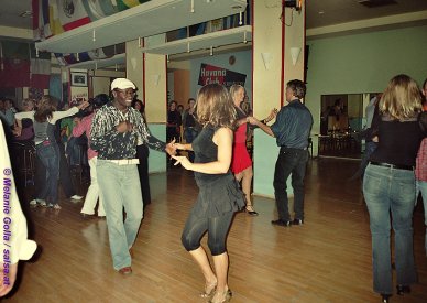 Salsa in Hamburg: La Macumba / Latin Dance Academy - (anklicken zum Vergr��ern - click to enlarge)