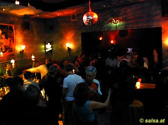 Bremen: Salsa in der Beluga-Bar, Auf den Höfen