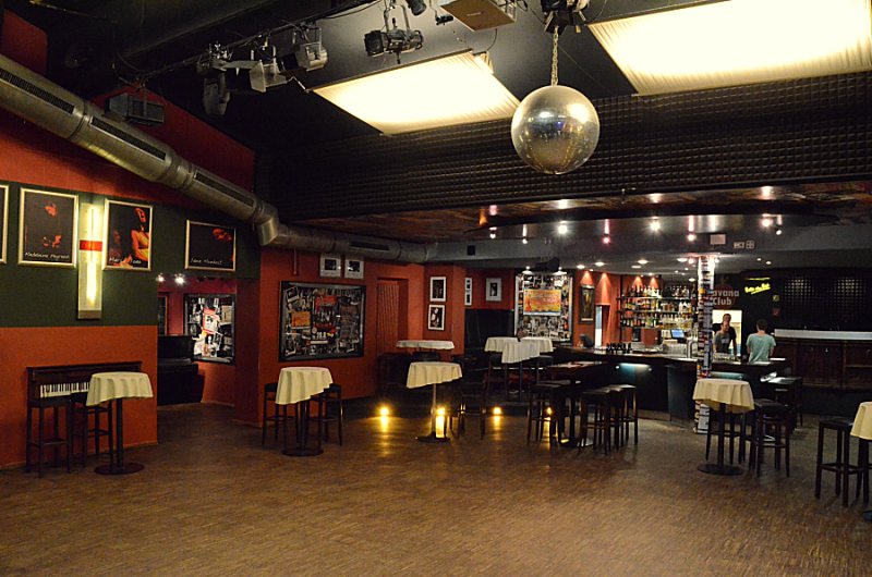 Salsa in Koblenz: Cafe Hahn