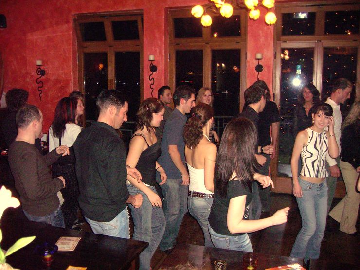 Salsa im Johnny Canone in Unna