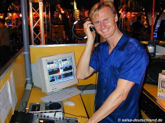 Salsa im Las Candelas / Cinemaxx in Würzburg: DJ und Tanzlehrer Oliver