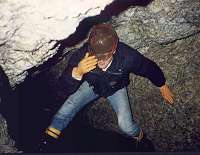 caves2.jpg, 6kB