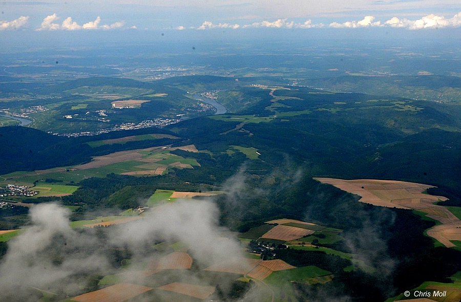 Hunsr�ck(aufgenommen am 8.8.2014 aus einer Ryanair-Maschine auf dem Weg nach Irland)