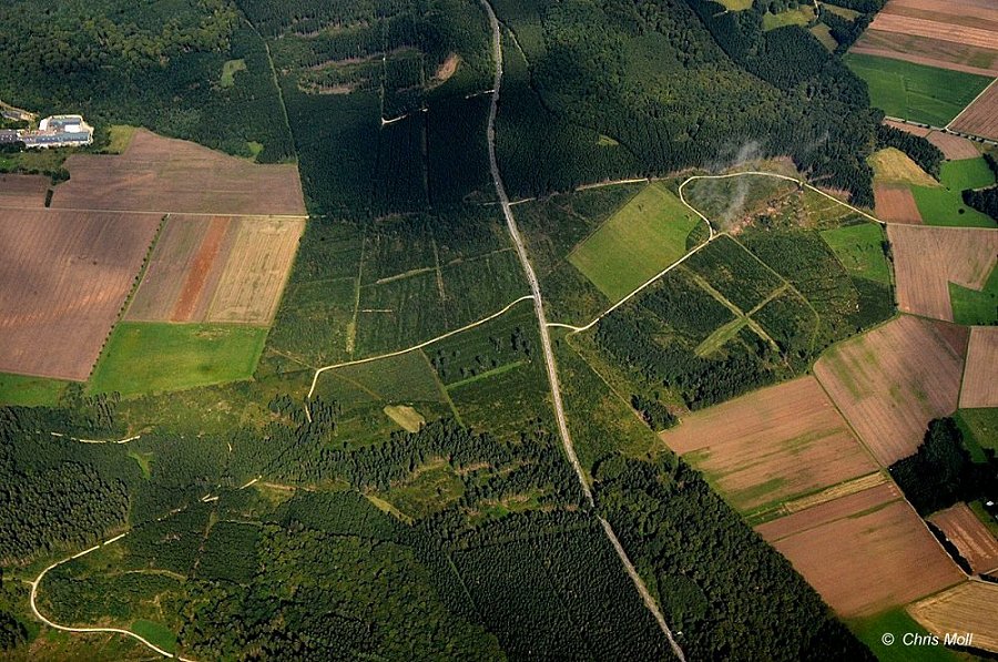 Hunsr�ck(aufgenommen am 8.8.2014 aus einer Ryanair-Maschine auf dem Weg nach Irland)