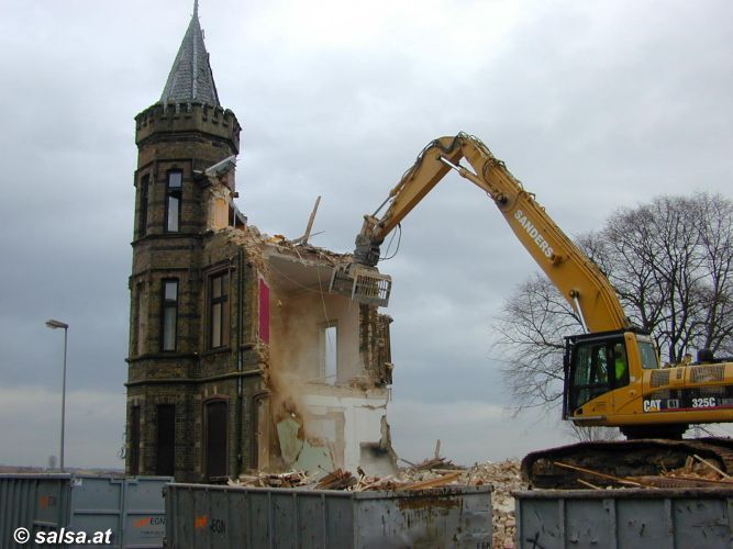 Rittergut Leuffen, Otzenrath: Abriss wegen Braunkohletagebau