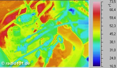 Wärmebild / Thermografie: VW Golf PKW, Motor